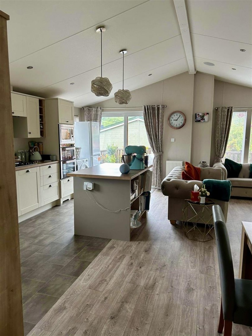 Images for Swallow Lakes, Little London, Longhope