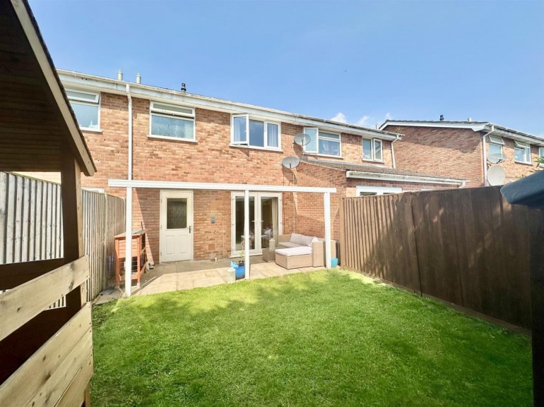 West View, Newent