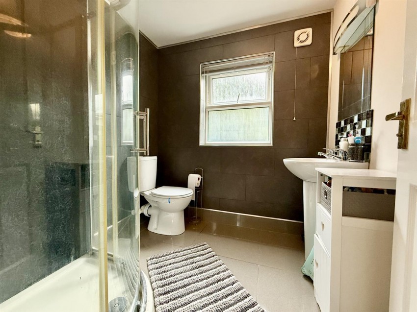 Images for The Close, Whitminster, Gloucester