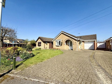 View Full Details for Lilac Way, Quedgeley, Gloucester
