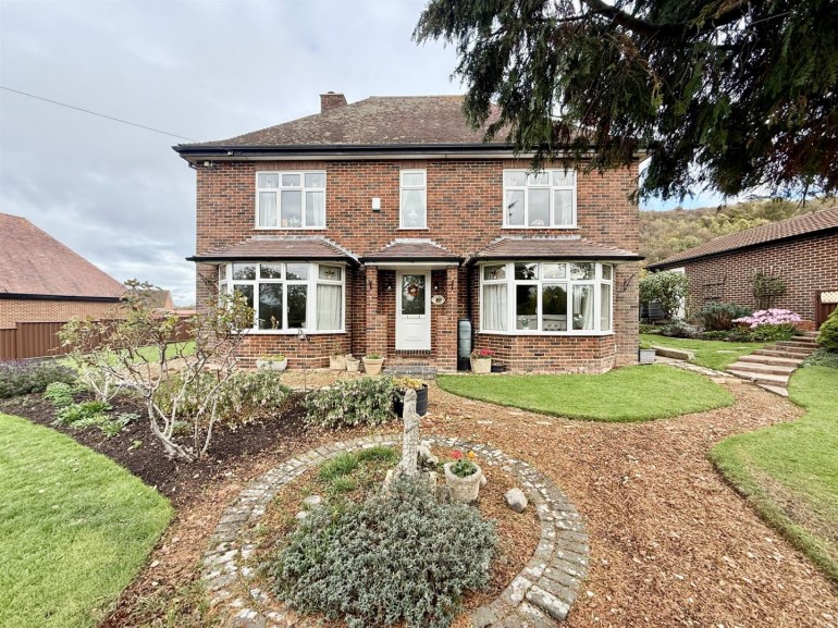 Gloucester Road, Corse, Gloucester