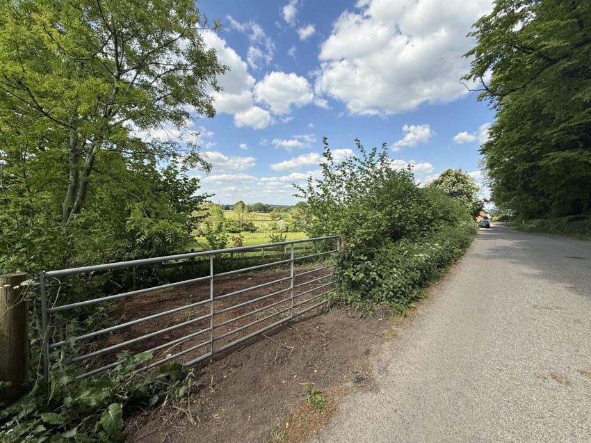 Images for Taynton, Gloucester