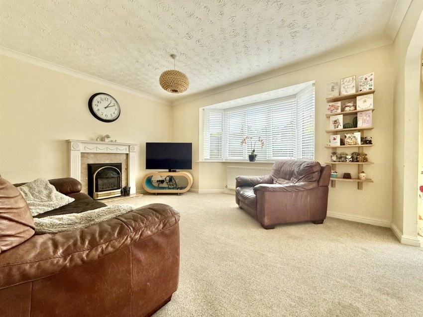 Images for The Oaks, Abbeymead, Gloucester