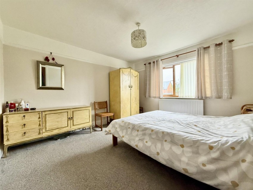 Images for Hempsted Lane, Gloucester
