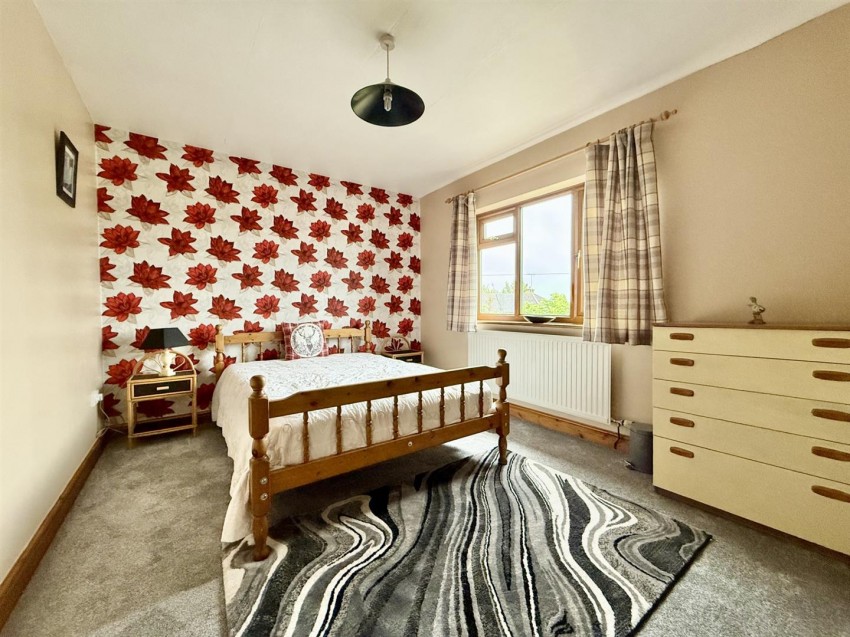 Images for Hempsted Lane, Gloucester