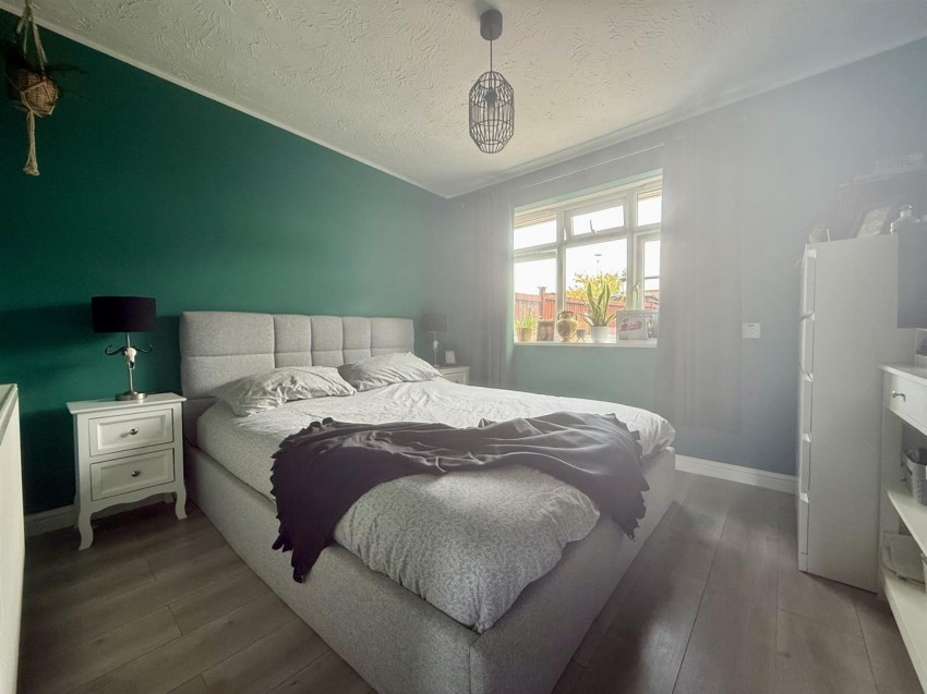 Images for Redwood Close, Gloucester