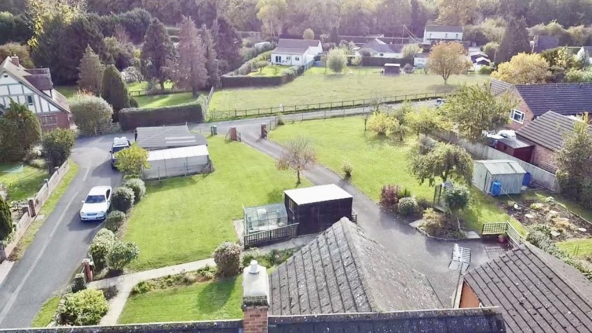 Images for 4 Beds & Annex