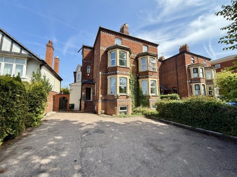 View Full Details for Barnwood Road, Gloucester