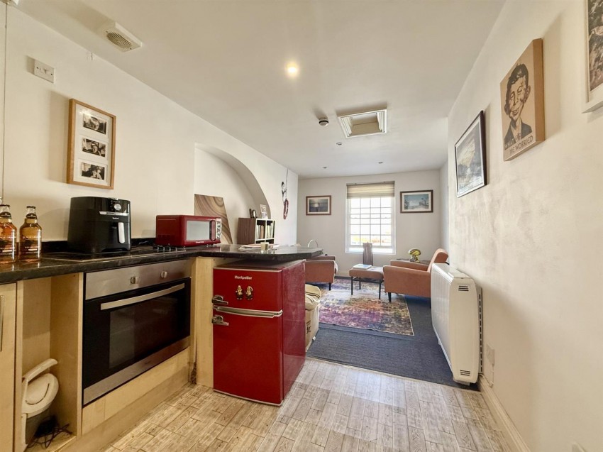 Images for Shop & Four Flats