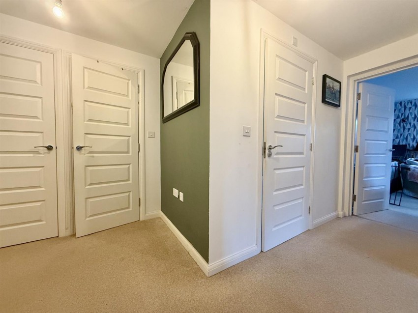 Images for Winter Gate Road, Longford, Gloucester