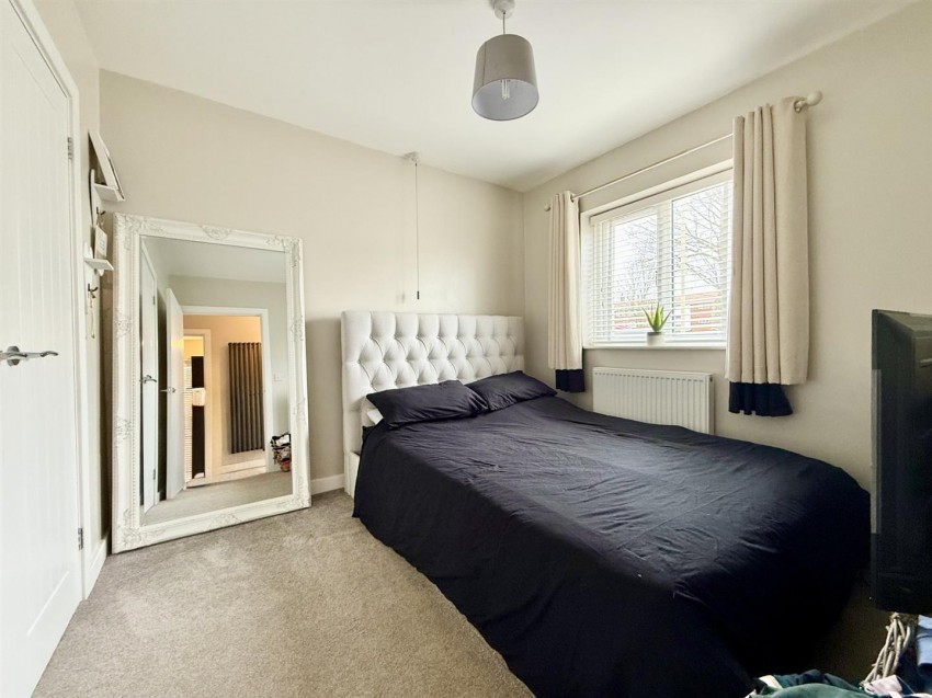 Images for Meadowleaze, Longlevens