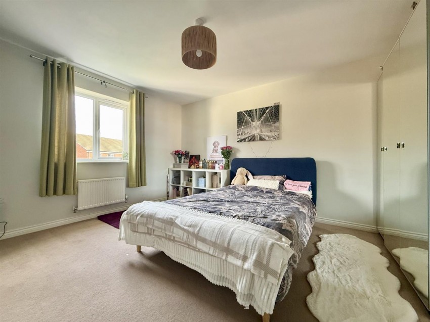 Images for Regent Close, Brockworth, Gloucester