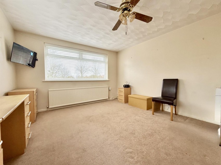 Images for Lacy Close, Longlevens, Gloucester