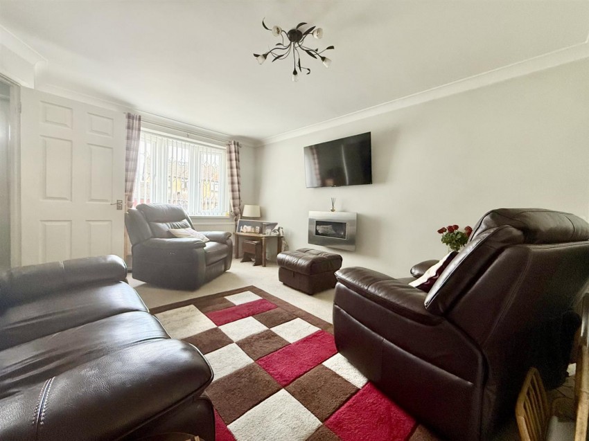 Images for Palmer Avenue, Abbeymead, Gloucester