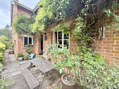 View Full Details for Gloucester Road, Upleadon, Newent