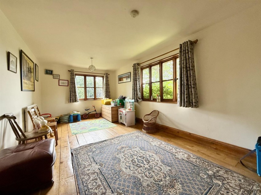 Images for Gloucester Road, Upleadon, Newent