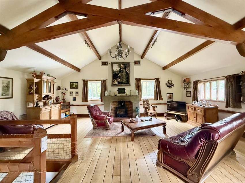 Images for Gloucester Road, Upleadon, Newent