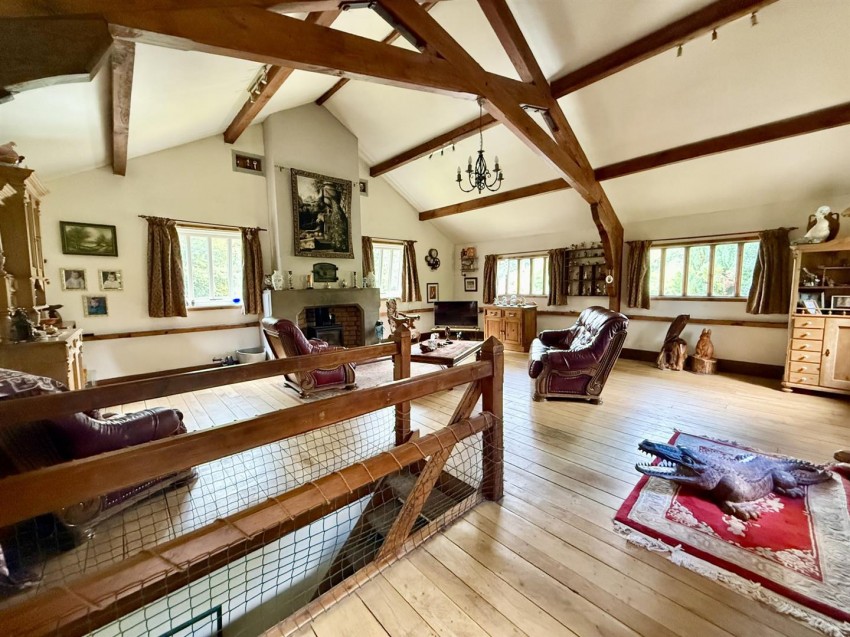 Images for Gloucester Road, Upleadon, Newent