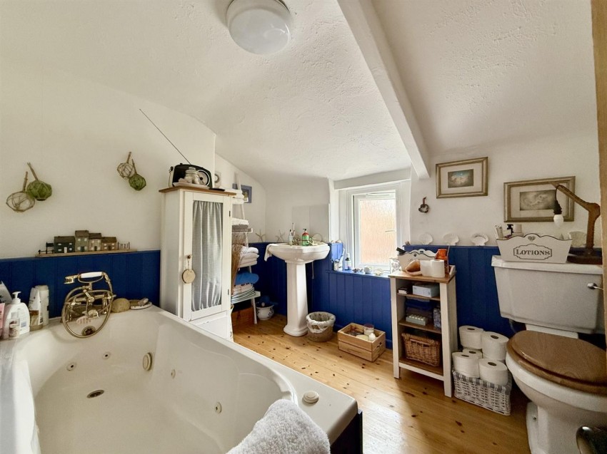 Images for Alkerton, Eastington, Stonehouse
